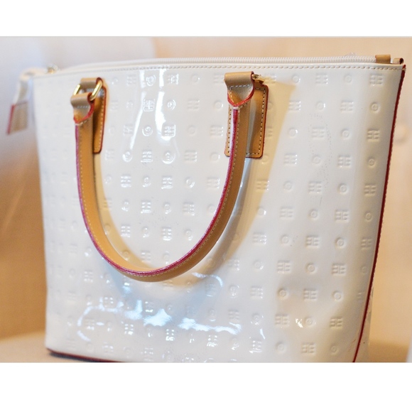 Arcadia Handbags - Arcadia Italian Made Patent Leather Cream Handbag